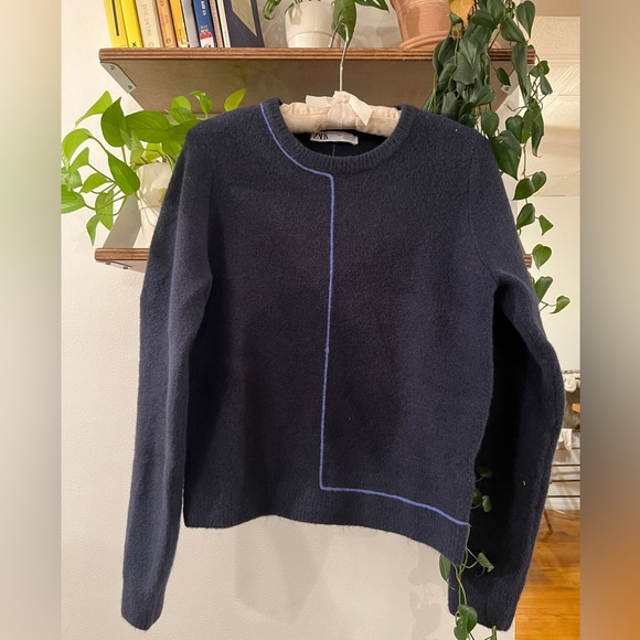 Blue Zara sweater - Picture 2 of 3